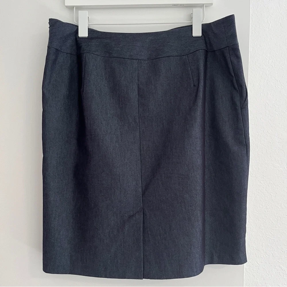 Merona Pencil Skirt Fully Lined Pockets Side Zip Denim Color Size 14